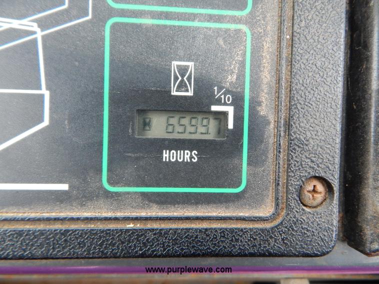 image for item H3921 1998 Case 621B loader