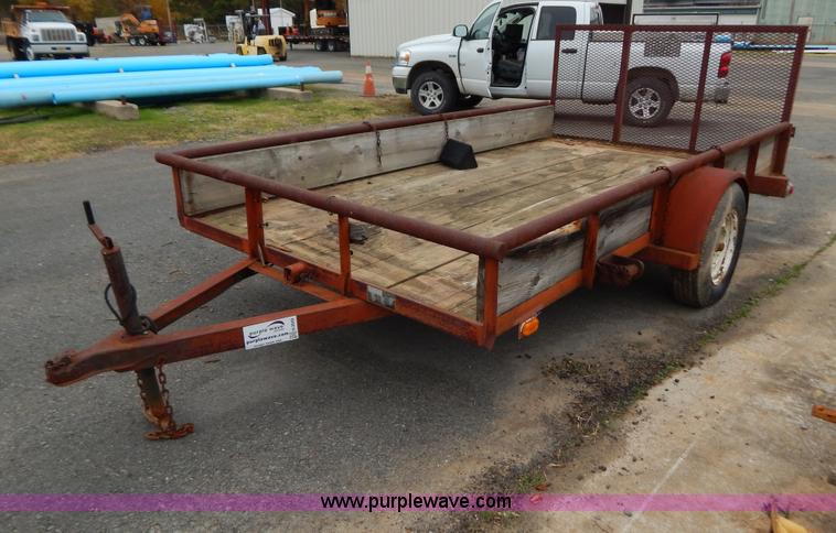 image for item H3949 1990 single axle tilt deck trailer