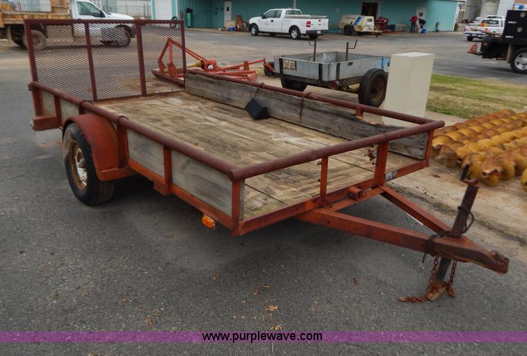 image for item H3949 1990 single axle tilt deck trailer