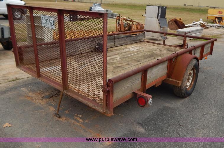 image for item H3949 1990 single axle tilt deck trailer