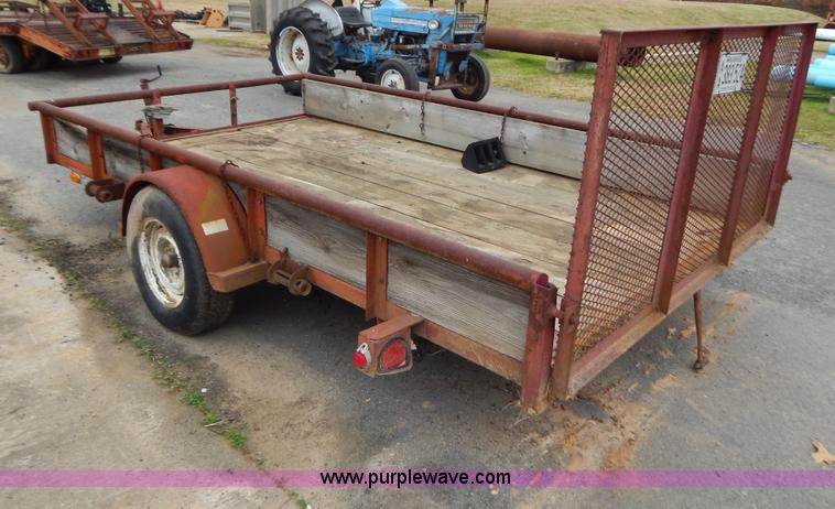 image for item H3949 1990 single axle tilt deck trailer