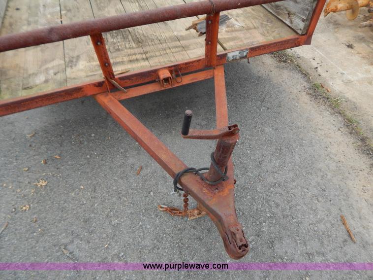 image for item H3949 1990 single axle tilt deck trailer