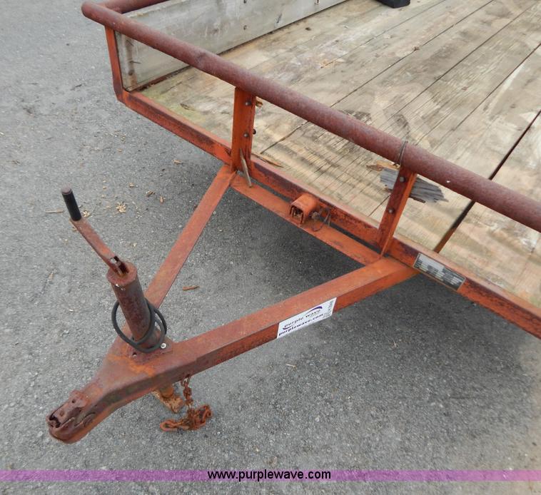 image for item H3949 1990 single axle tilt deck trailer