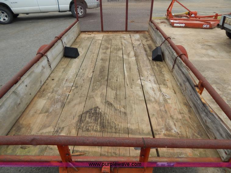 image for item H3949 1990 single axle tilt deck trailer