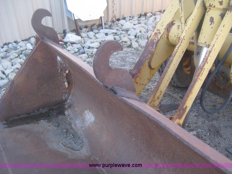 image for item H4252 1996 John Deere 310D backhoe