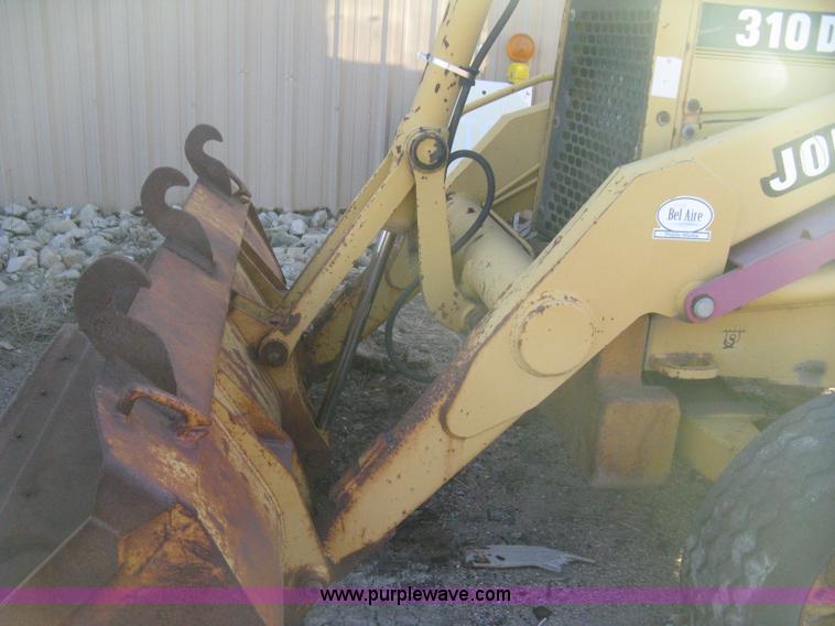 image for item H4252 1996 John Deere 310D backhoe