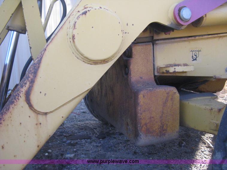 image for item H4252 1996 John Deere 310D backhoe