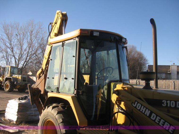 image for item H4252 1996 John Deere 310D backhoe