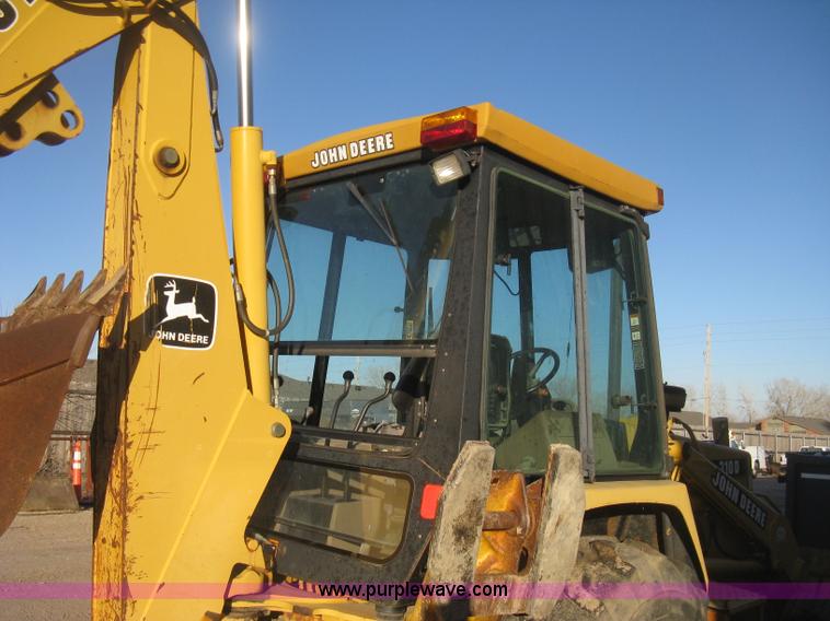 image for item H4252 1996 John Deere 310D backhoe