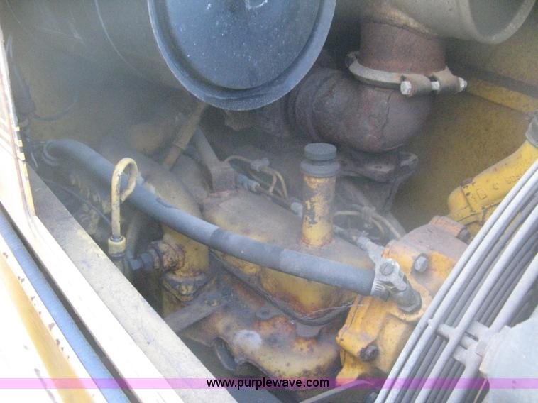 image for item H4252 1996 John Deere 310D backhoe