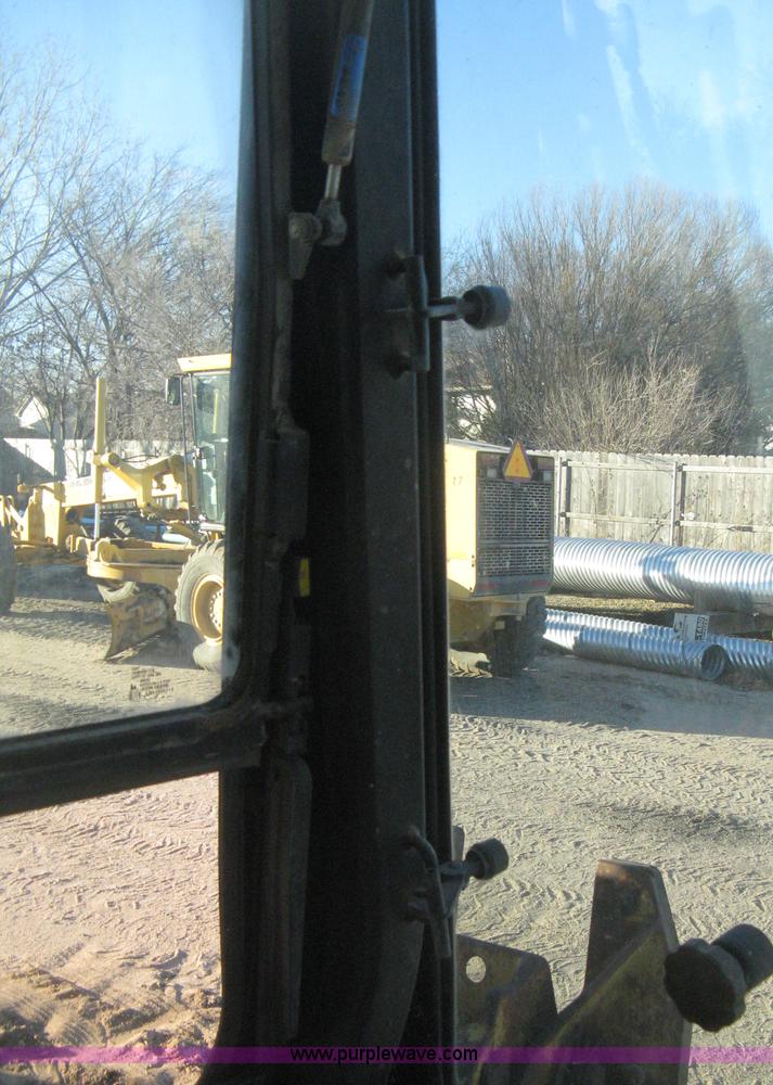 image for item H4252 1996 John Deere 310D backhoe