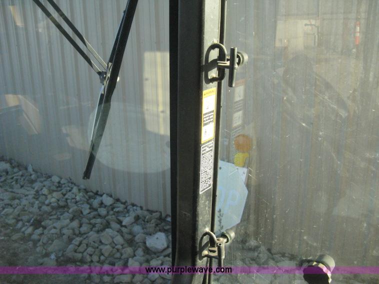 image for item H4252 1996 John Deere 310D backhoe