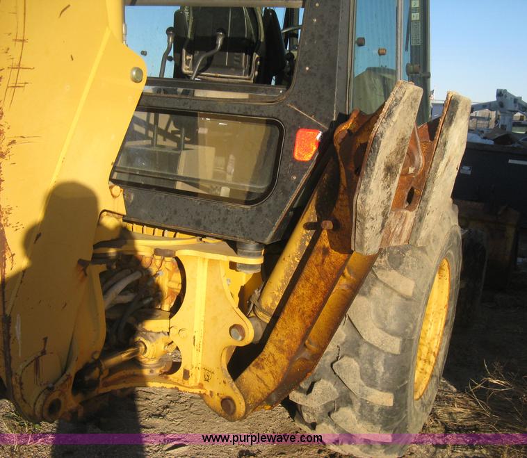 image for item H4252 1996 John Deere 310D backhoe