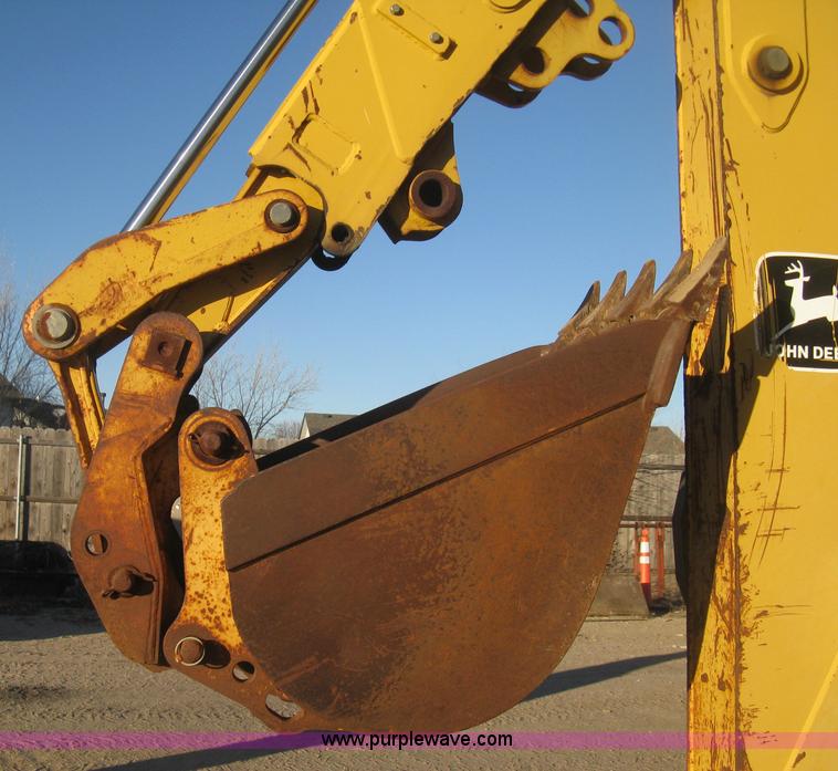 image for item H4252 1996 John Deere 310D backhoe