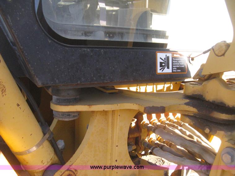 image for item H4252 1996 John Deere 310D backhoe