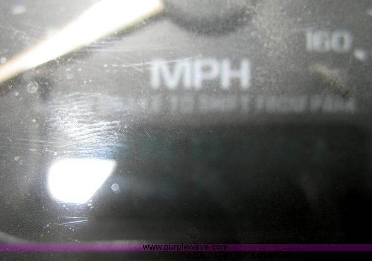 image for item H4275 2001 Chevrolet Silverado 2500HD Crew Cab pickup truck