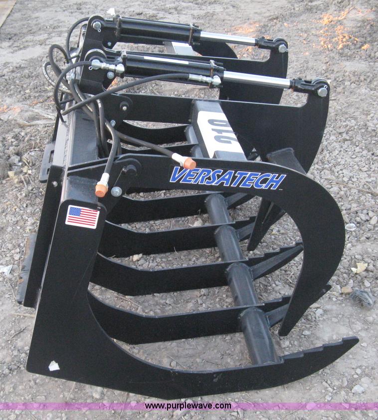 Versatech root grapple bucket in Wichita, KS Item H4307 sold Purple