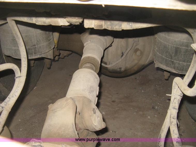 image for item H4318 1996 Peterbilt 378 semi truck