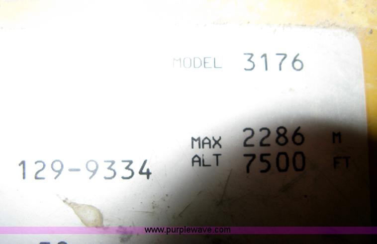 image for item H4318 1996 Peterbilt 378 semi truck