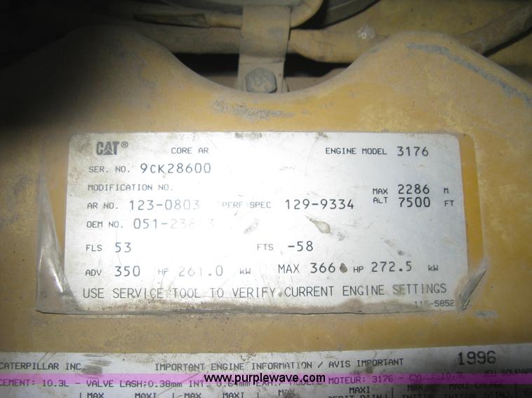 image for item H4318 1996 Peterbilt 378 semi truck