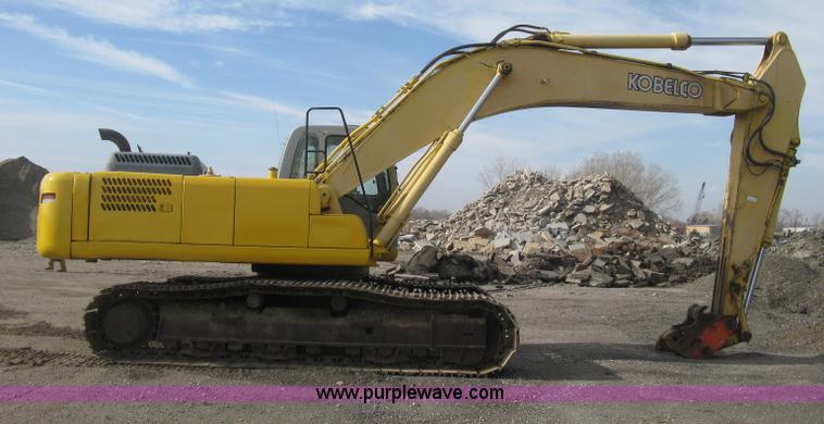 image for item H4319 2001 Kobelco SK330LC Dynamic Acera excavator