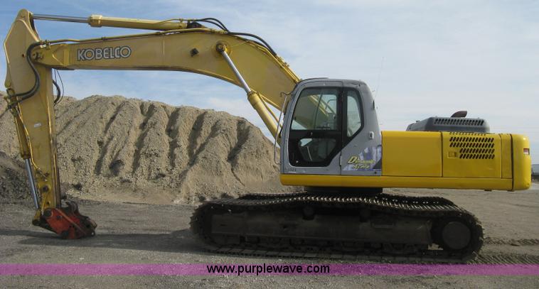image for item H4319 2001 Kobelco SK330LC Dynamic Acera excavator