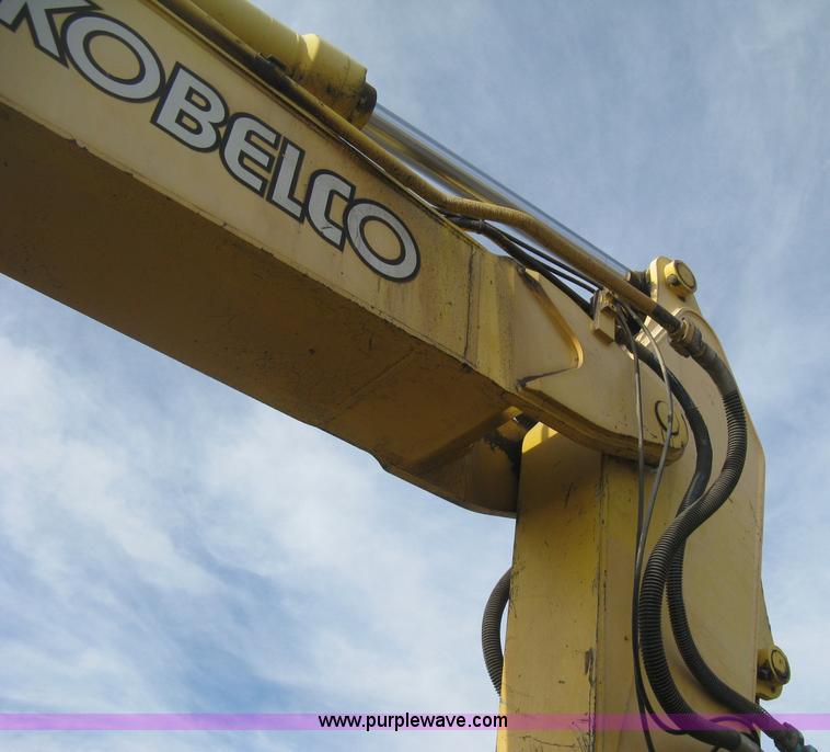 image for item H4319 2001 Kobelco SK330LC Dynamic Acera excavator