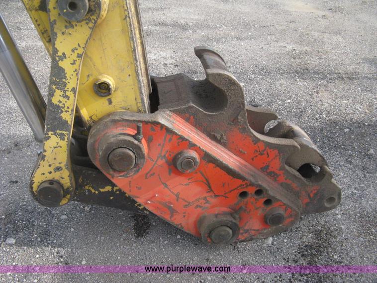 image for item H4319 2001 Kobelco SK330LC Dynamic Acera excavator