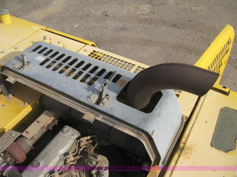 image for item H4319 2001 Kobelco SK330LC Dynamic Acera excavator