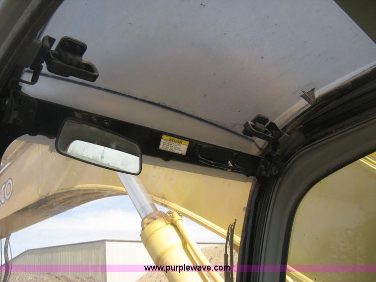 image for item H4319 2001 Kobelco SK330LC Dynamic Acera excavator