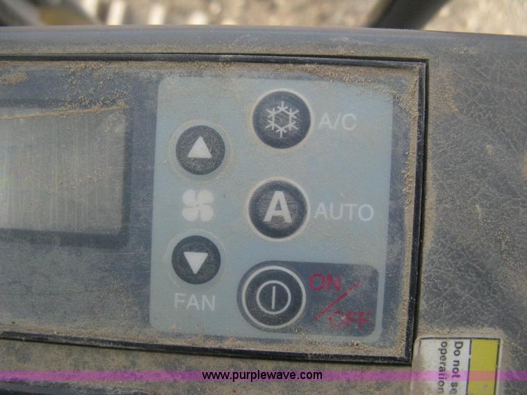 image for item H4319 2001 Kobelco SK330LC Dynamic Acera excavator