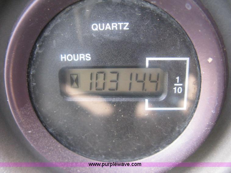 image for item H4319 2001 Kobelco SK330LC Dynamic Acera excavator