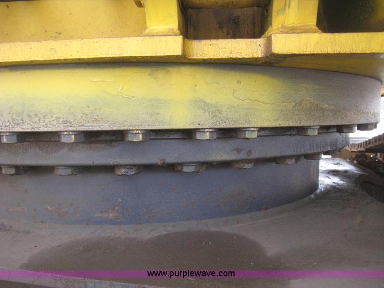 image for item H4319 2001 Kobelco SK330LC Dynamic Acera excavator