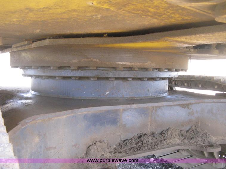 image for item H4319 2001 Kobelco SK330LC Dynamic Acera excavator