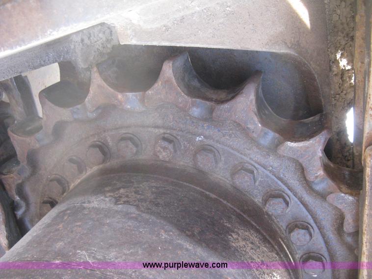 image for item H4319 2001 Kobelco SK330LC Dynamic Acera excavator