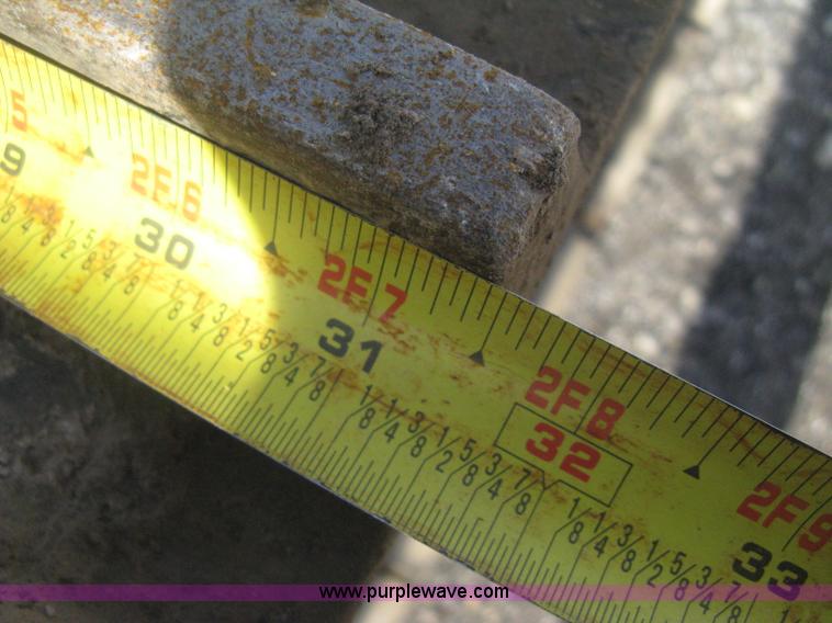 image for item H4319 2001 Kobelco SK330LC Dynamic Acera excavator