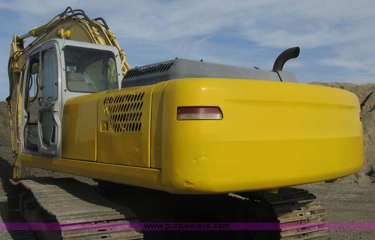 image for item H4319 2001 Kobelco SK330LC Dynamic Acera excavator