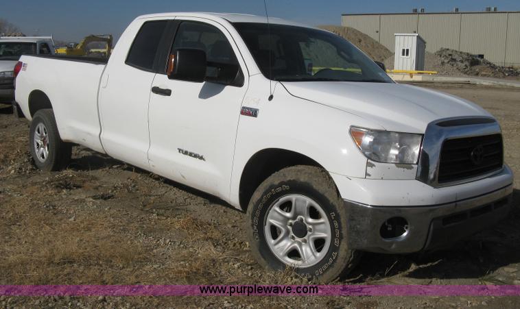 image for item H4320 2008 Toyota Tundra SR5 Double Cab pickup truck