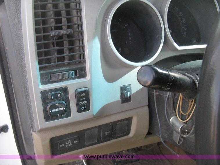 image for item H4320 2008 Toyota Tundra SR5 Double Cab pickup truck