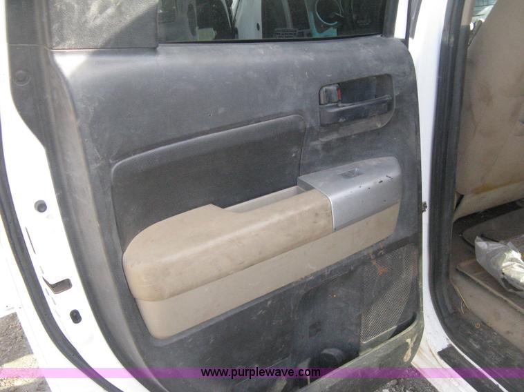 image for item H4320 2008 Toyota Tundra SR5 Double Cab pickup truck