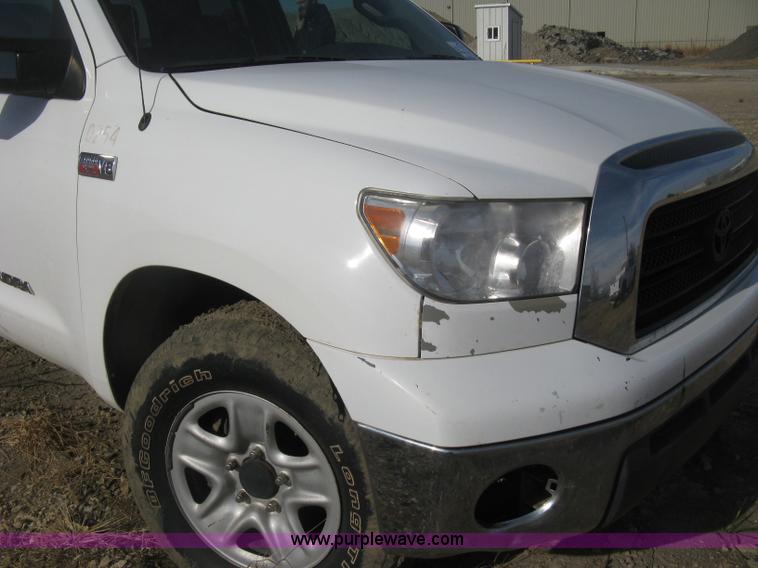 image for item H4320 2008 Toyota Tundra SR5 Double Cab pickup truck