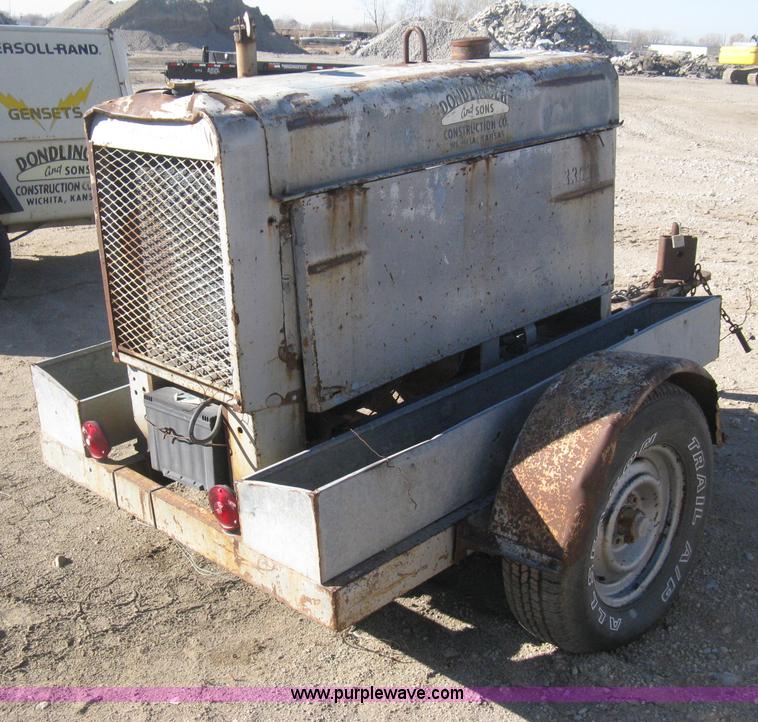 image for item H4321 Lincoln SA200 welder