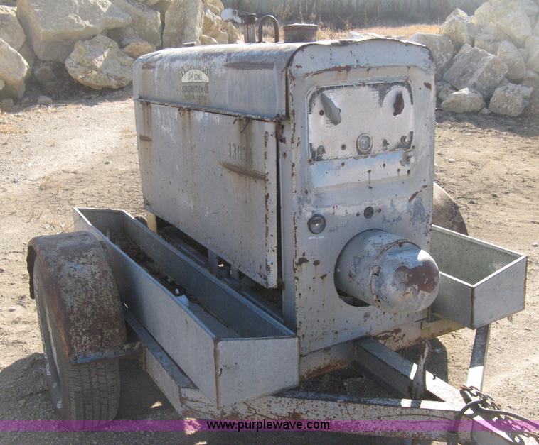 image for item H4321 Lincoln SA200 welder
