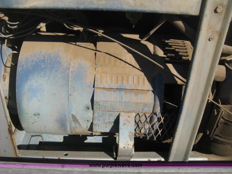 image for item H4321 Lincoln SA200 welder