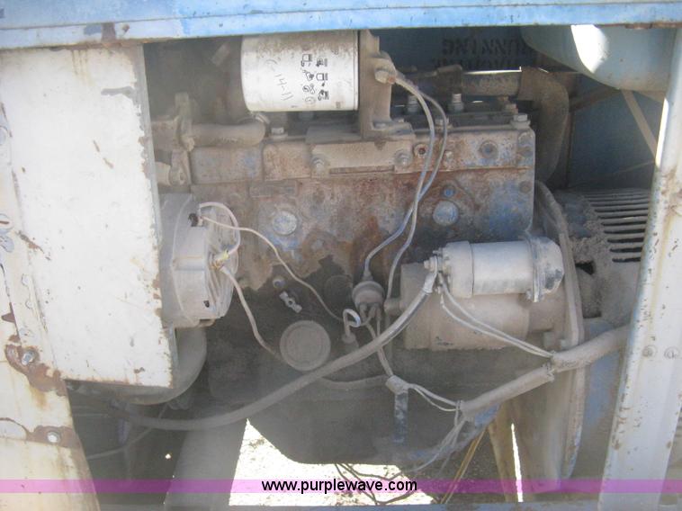 image for item H4321 Lincoln SA200 welder