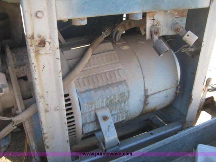 image for item H4321 Lincoln SA200 welder