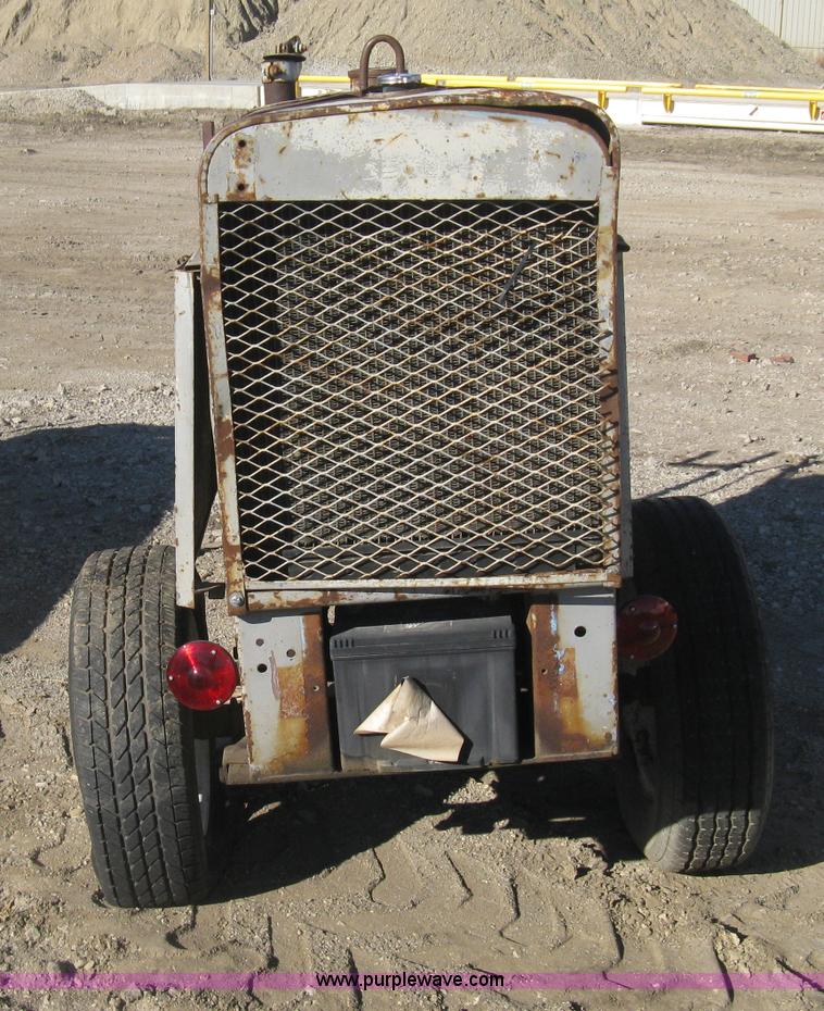 image for item H4322 Lincoln SA-200-F-163 arc welder