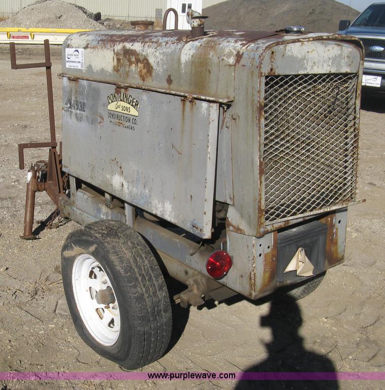 image for item H4322 Lincoln SA-200-F-163 arc welder