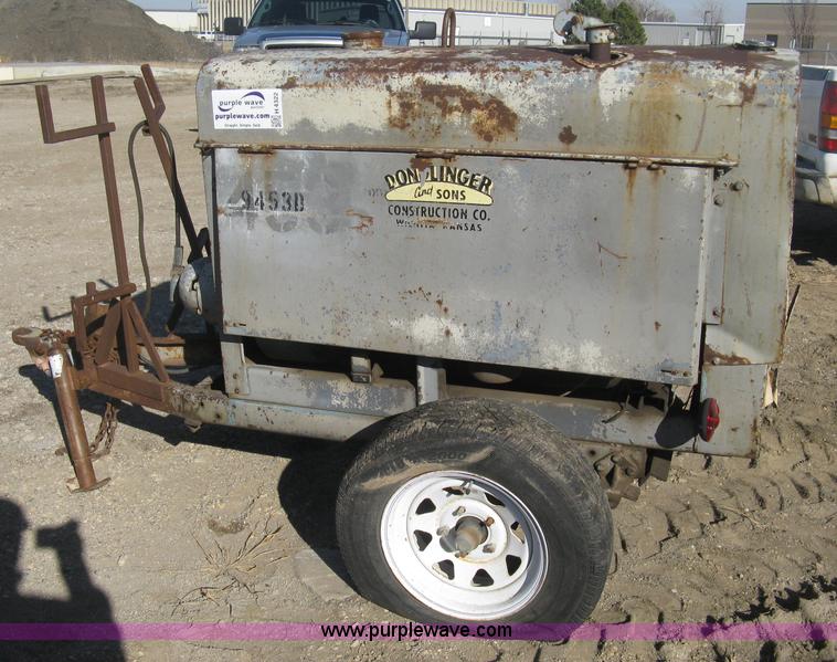 image for item H4322 Lincoln SA-200-F-163 arc welder