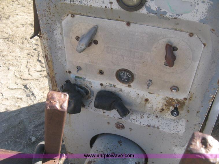 image for item H4322 Lincoln SA-200-F-163 arc welder
